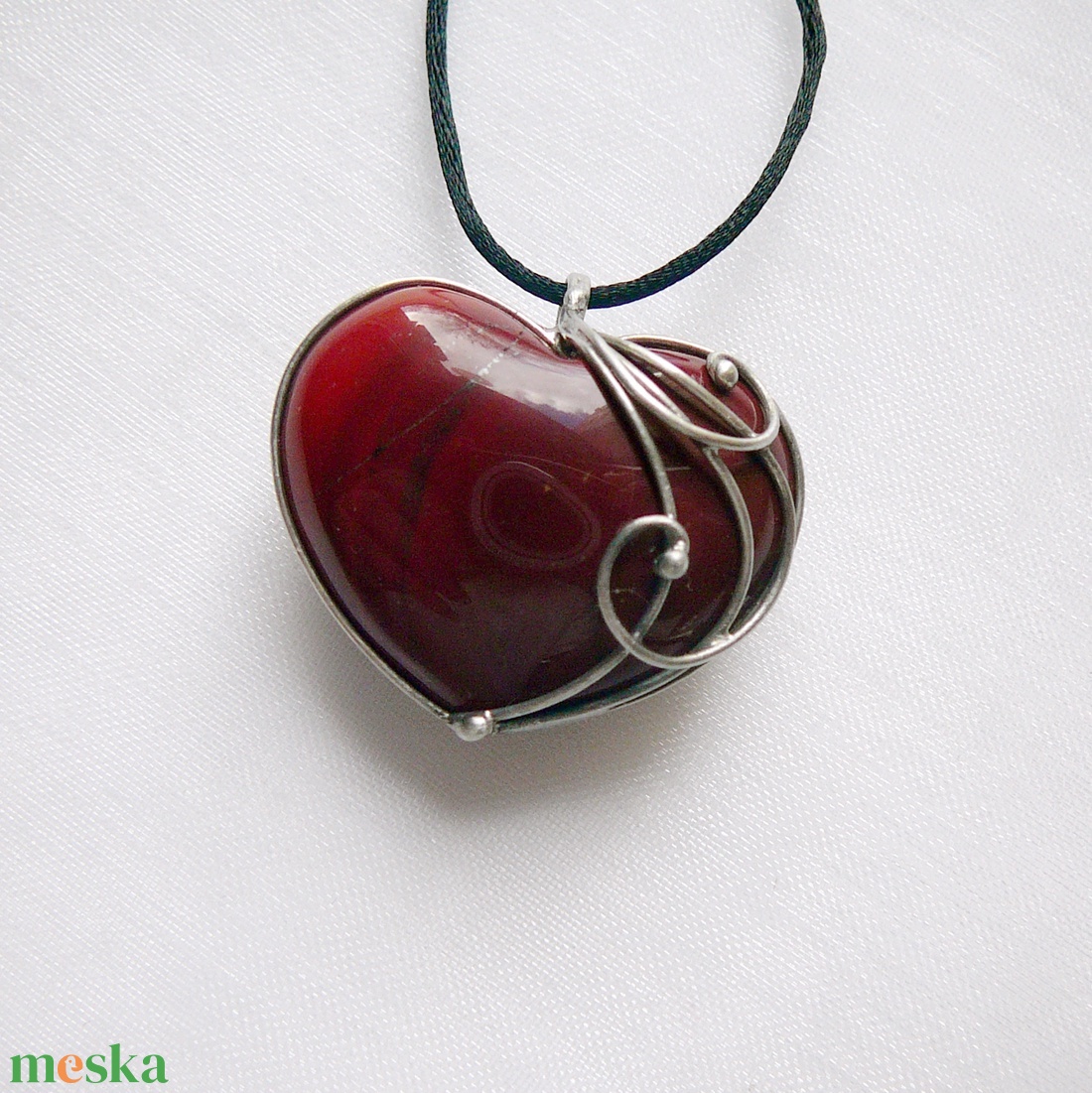 Vörös jáspis szív medál - ékszer - nyaklánc - medálos nyaklánc - Meska.hu
