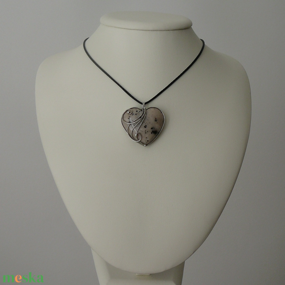 Merlinit szív medál - ékszer - nyaklánc - medál - Meska.hu
