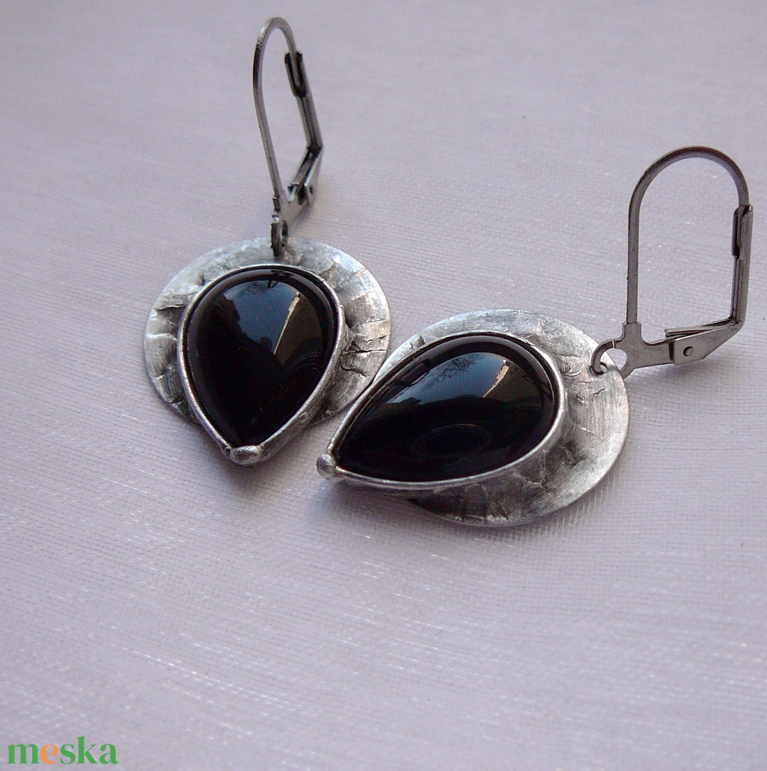 Ónix fülbevaló - ékszer - fülbevaló - lógós kerek fülbevaló - Meska.hu