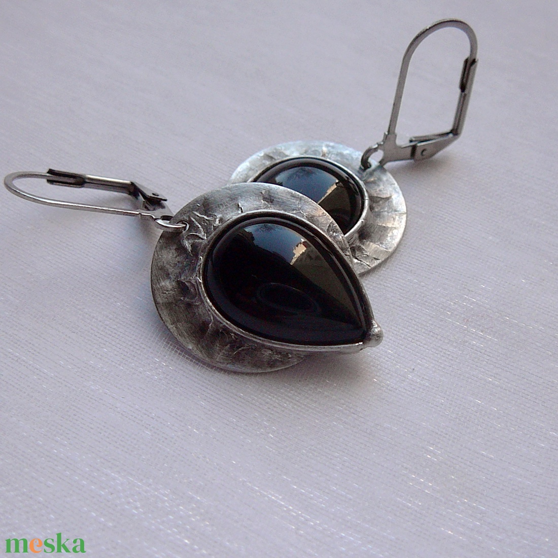 Ónix fülbevaló - ékszer - fülbevaló - lógós kerek fülbevaló - Meska.hu