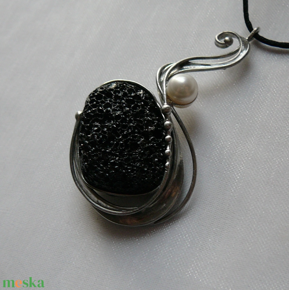 Lávakő medál - ékszer - nyaklánc - medálos nyaklánc - Meska.hu