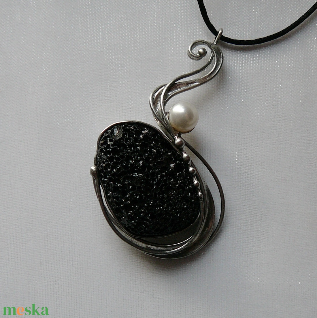 Lávakő medál - ékszer - nyaklánc - medálos nyaklánc - Meska.hu
