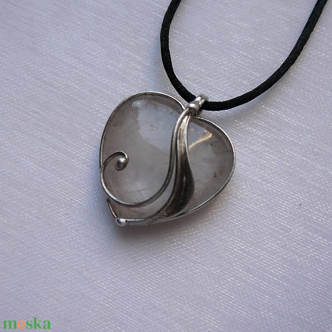 Hegyikristály mini szív medál - ékszer - nyaklánc - medálos nyaklánc - Meska.hu