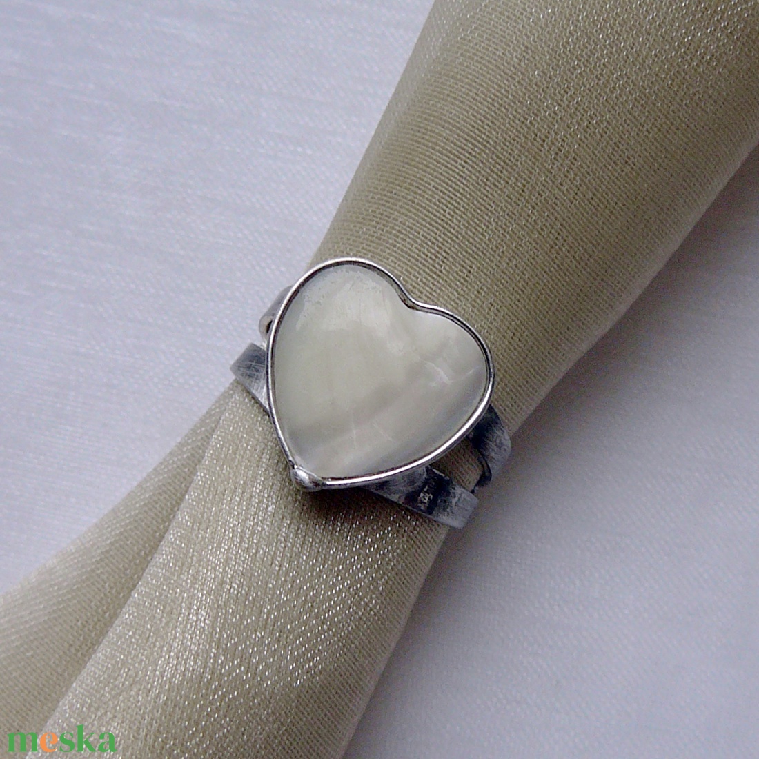 Gyöngyház szív gyűrű - ékszer - gyűrű - szoliter gyűrű - Meska.hu