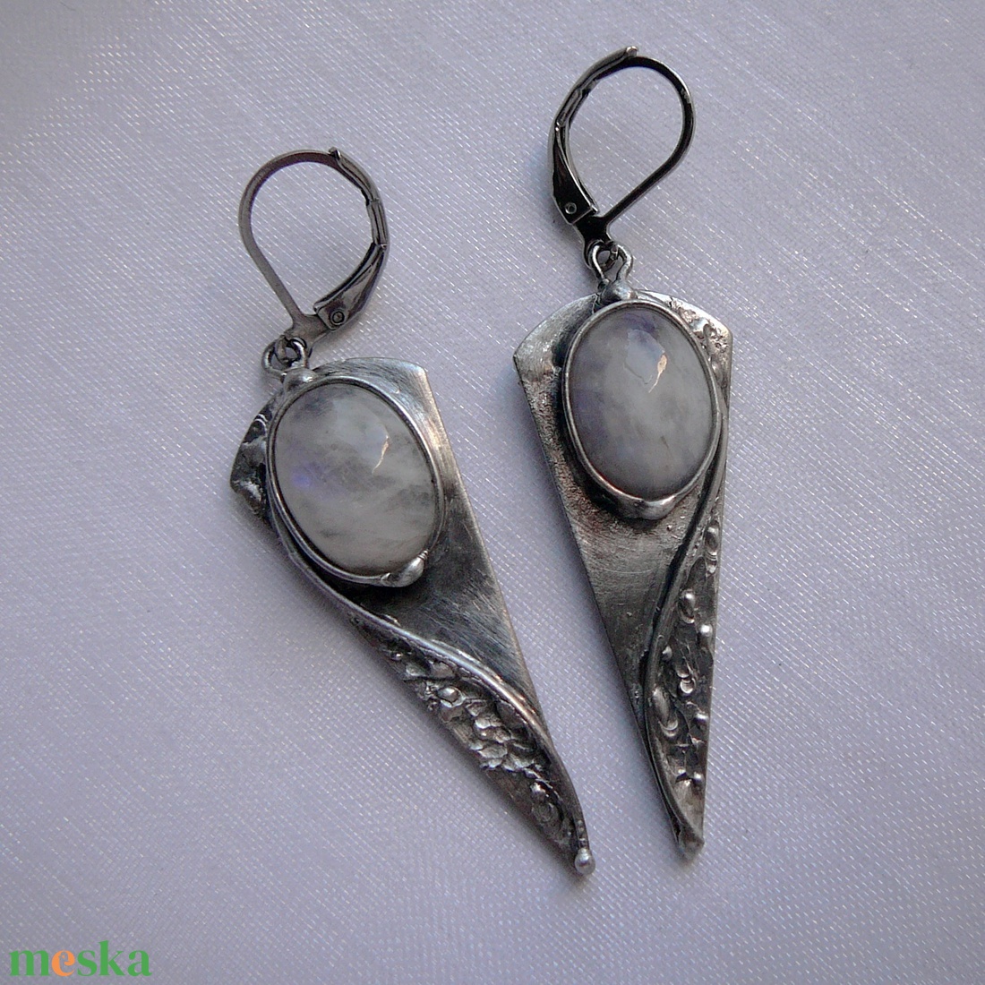 Holdkő fülbevaló - ékszer - fülbevaló - lógó fülbevaló - Meska.hu