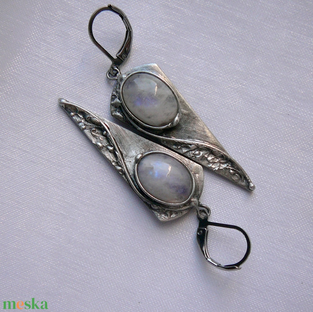 Holdkő fülbevaló - ékszer - fülbevaló - lógó fülbevaló - Meska.hu