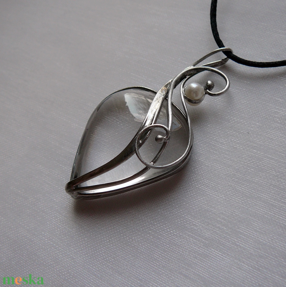 Hegyikristály szív medál - ékszer - nyaklánc - medálos nyaklánc - Meska.hu