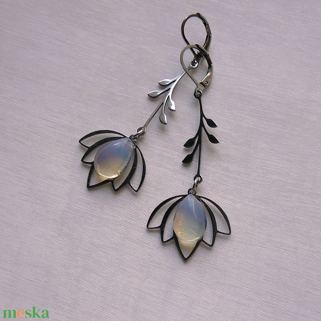Opalit fülbevaló - ékszer - fülbevaló - lógó fülbevaló - Meska.hu