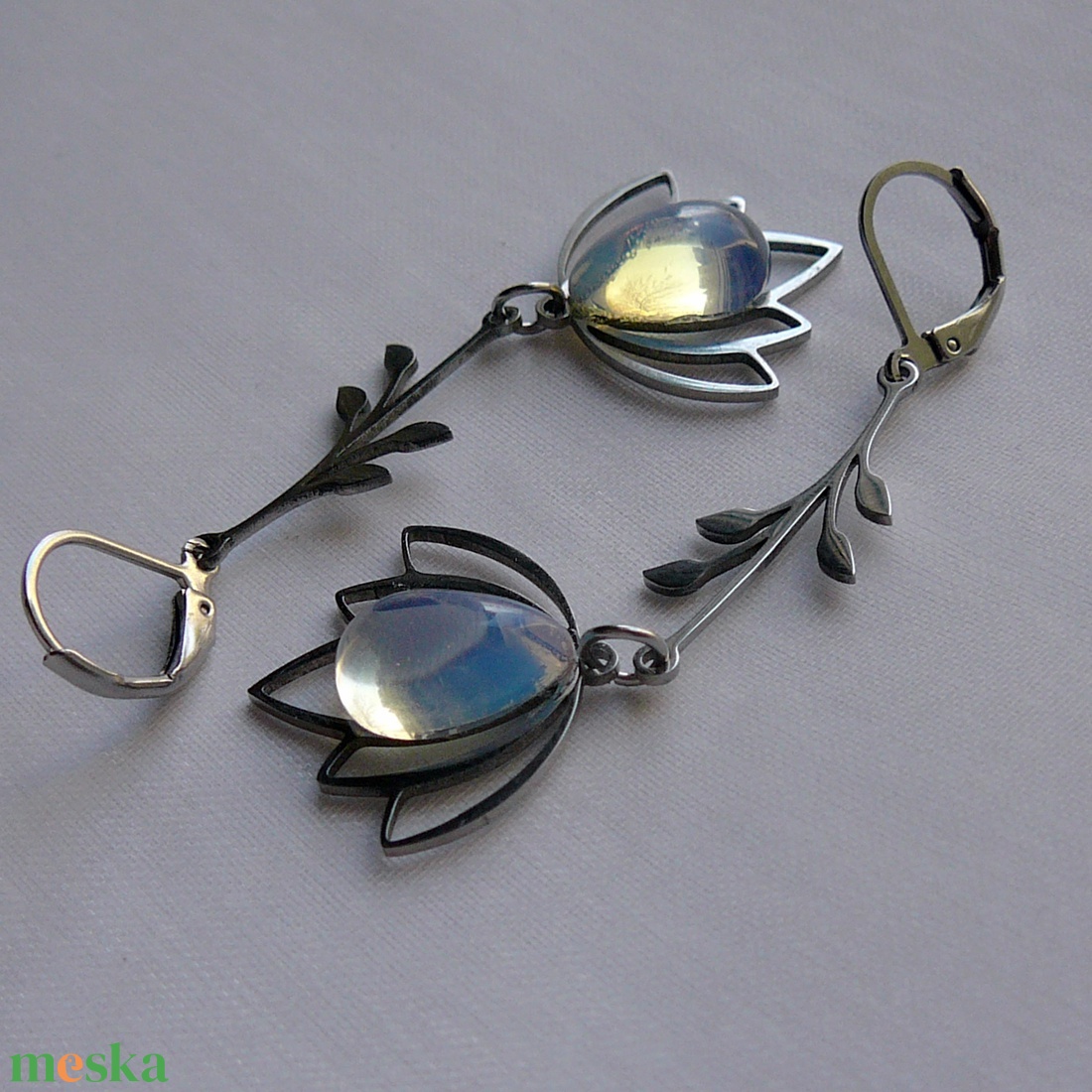 Opalit fülbevaló - ékszer - fülbevaló - lógó fülbevaló - Meska.hu