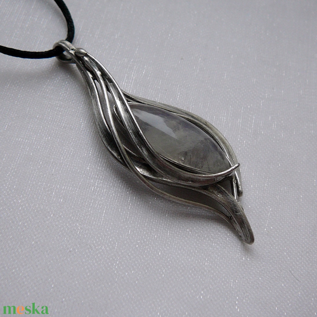 Holdkő medál - ékszer - nyaklánc - medálos nyaklánc - Meska.hu