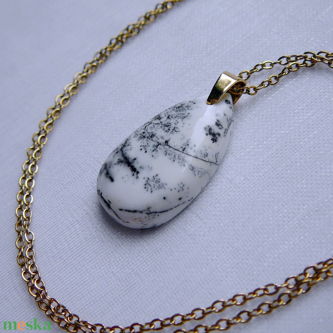 Merlinit medálos nyaklánc - ékszer - nyaklánc - medálos nyaklánc - Meska.hu