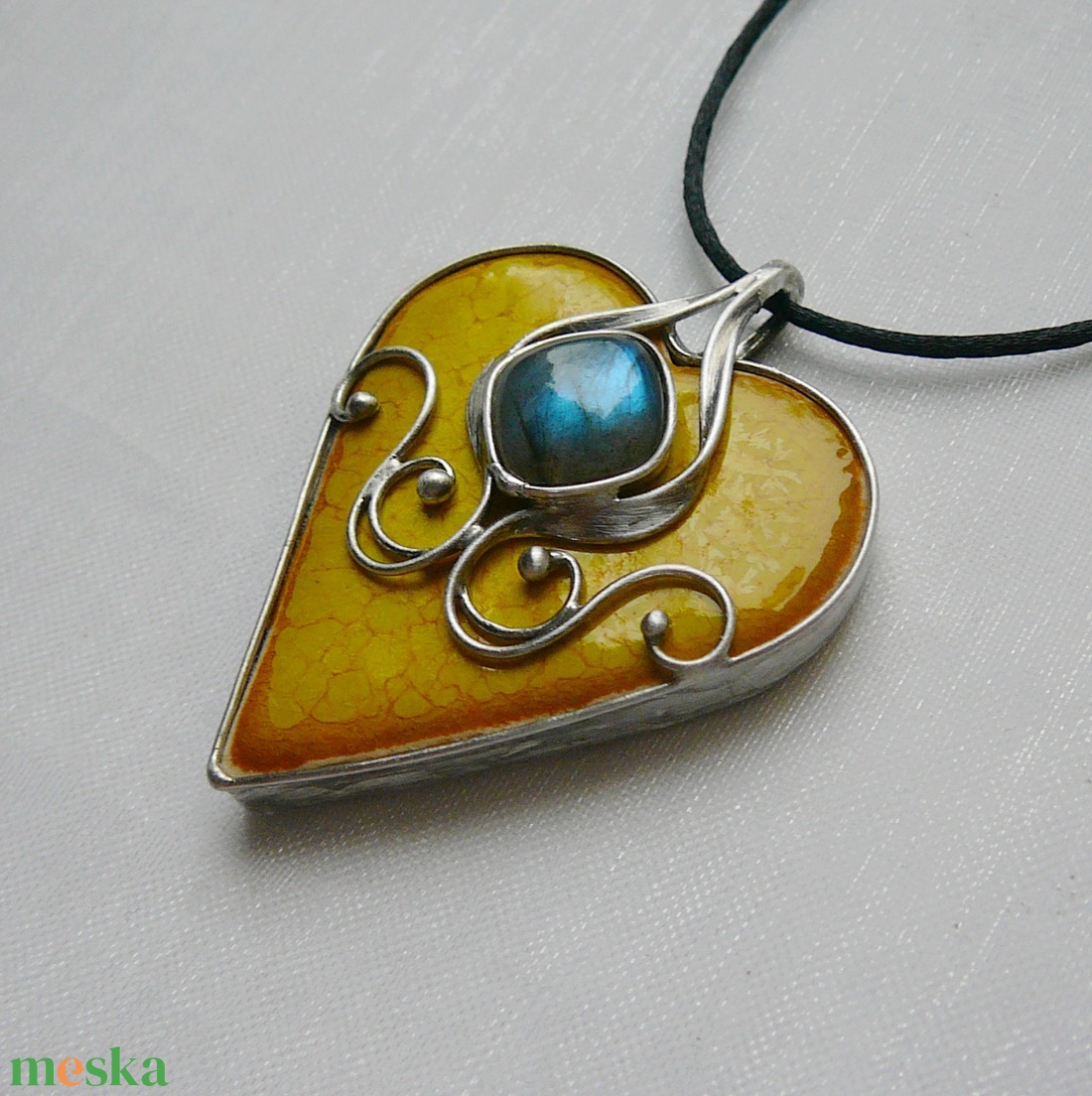 Labradorit szív medál - ékszer - nyaklánc - medál - Meska.hu