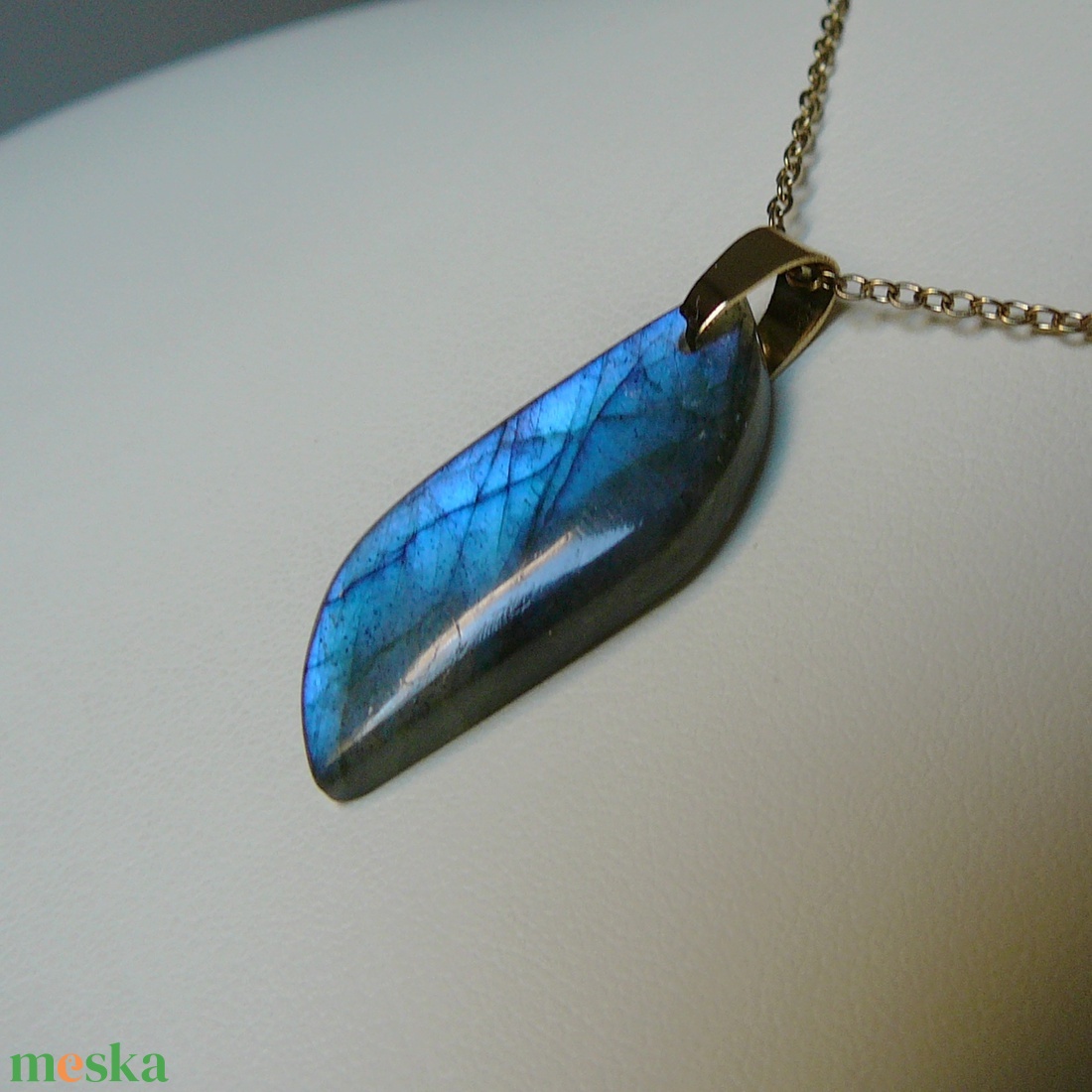 Labradorit medálos nyaklánc - ékszer - nyaklánc - medál - Meska.hu