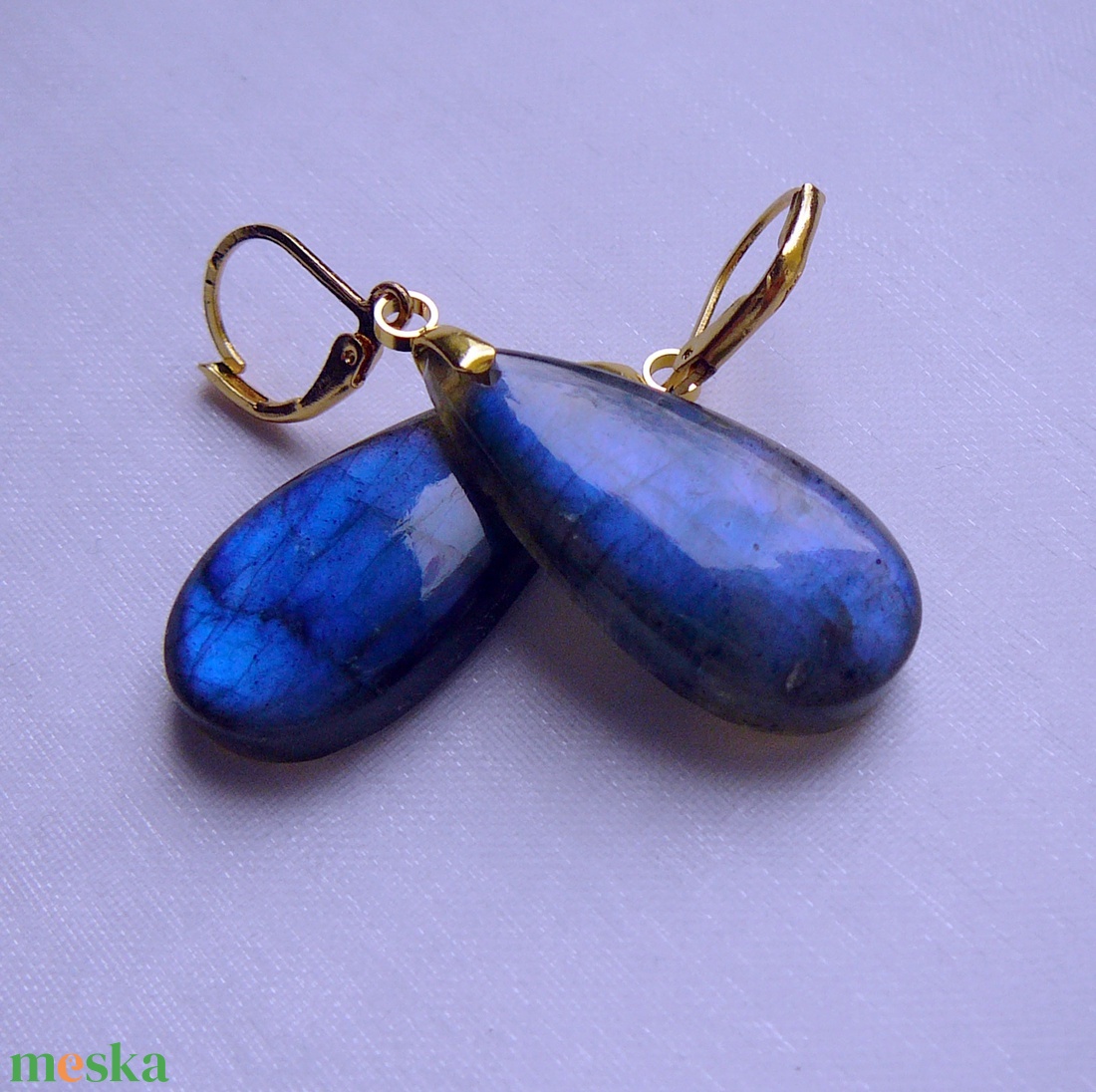 Labradorit fülbevaló - ékszer - fülbevaló - lógó csepp fülbevaló - Meska.hu