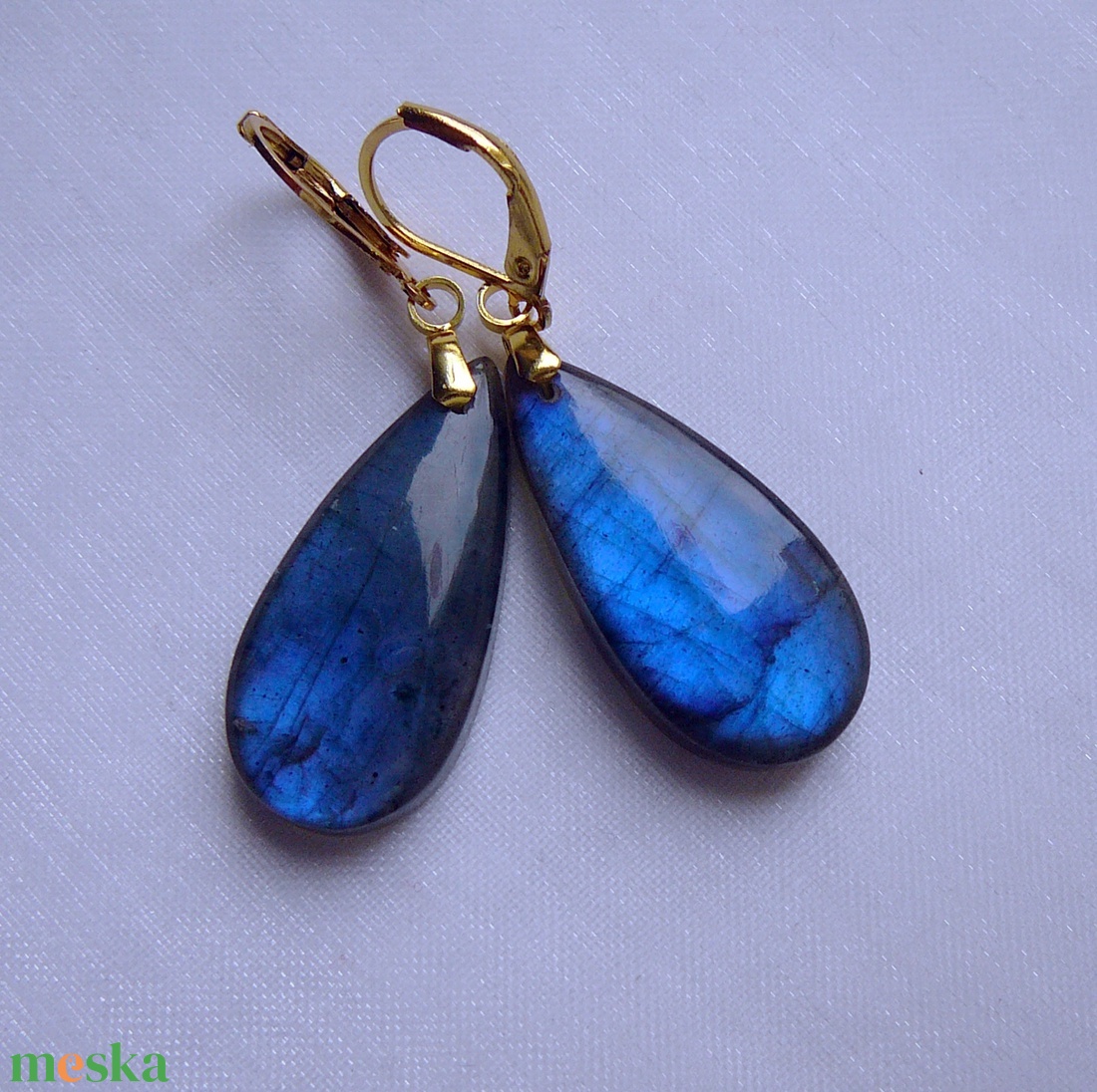 Labradorit fülbevaló - ékszer - fülbevaló - lógó csepp fülbevaló - Meska.hu