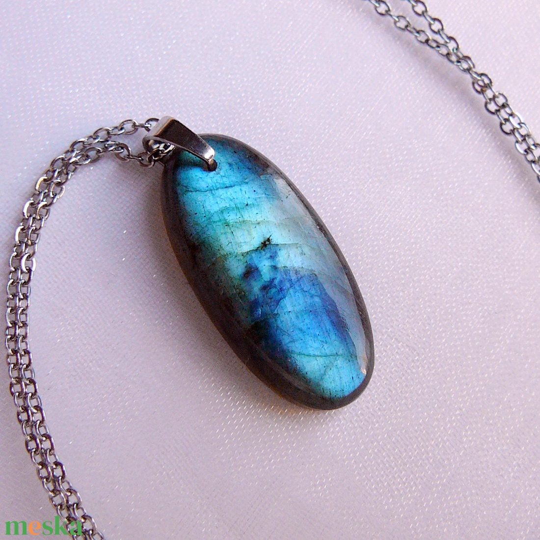 Labradorit medálos nyaklánc - ékszer - nyaklánc - medál - Meska.hu