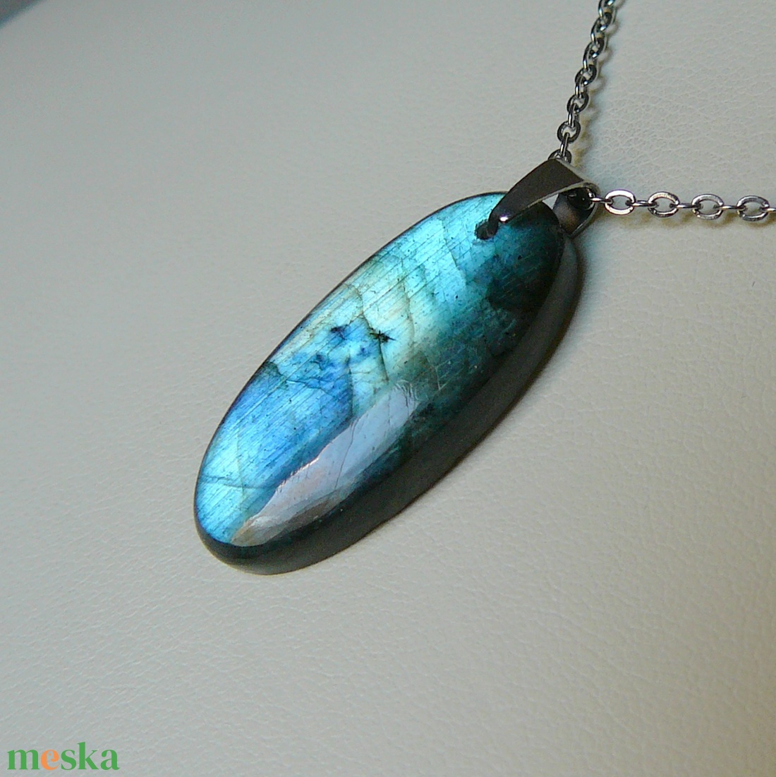 Labradorit medálos nyaklánc - ékszer - nyaklánc - medál - Meska.hu