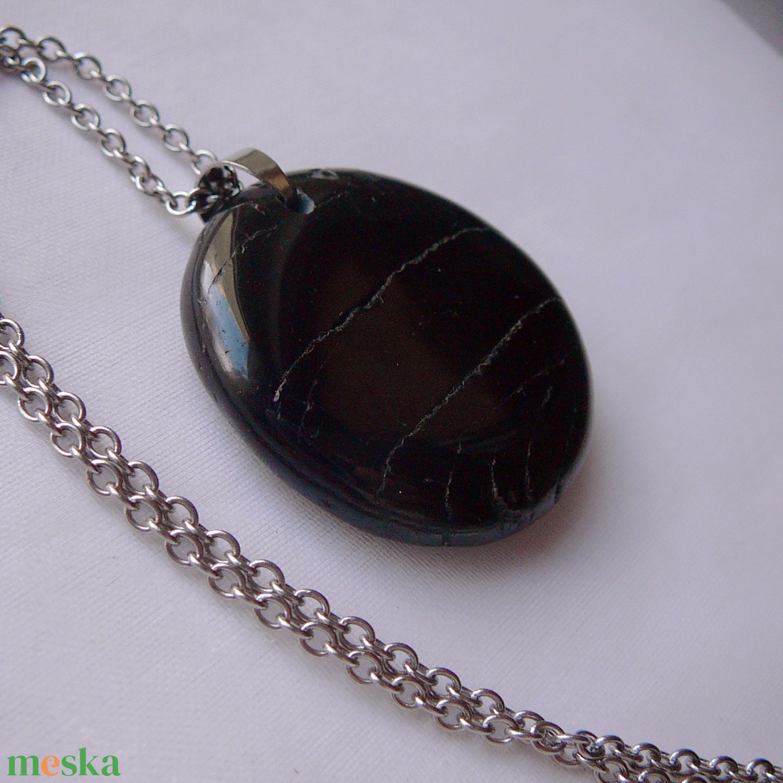 Fekete turmalin medálos nyaklánc - ékszer - nyaklánc - medálos nyaklánc - Meska.hu