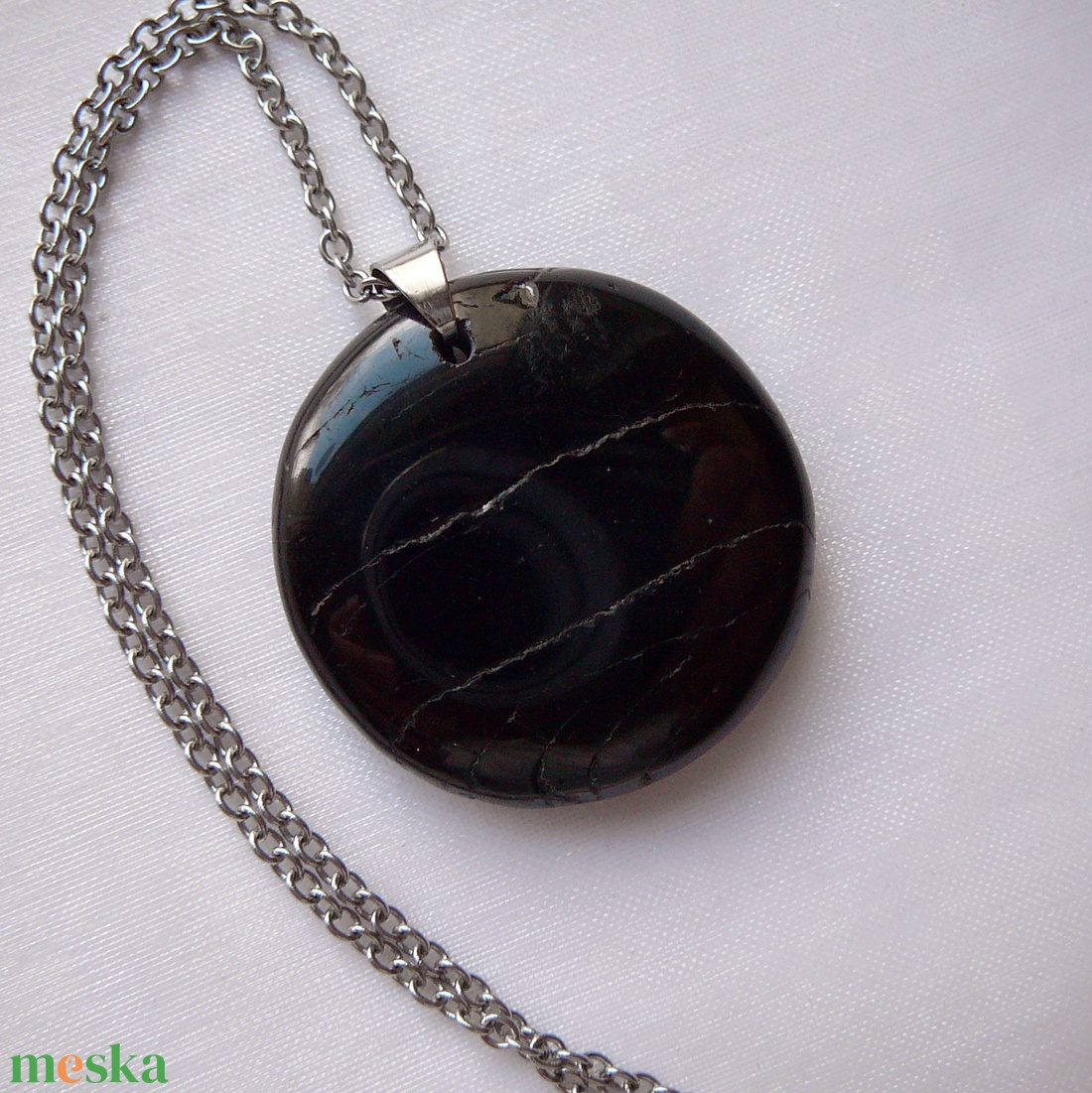 Fekete turmalin medálos nyaklánc - ékszer - nyaklánc - medálos nyaklánc - Meska.hu