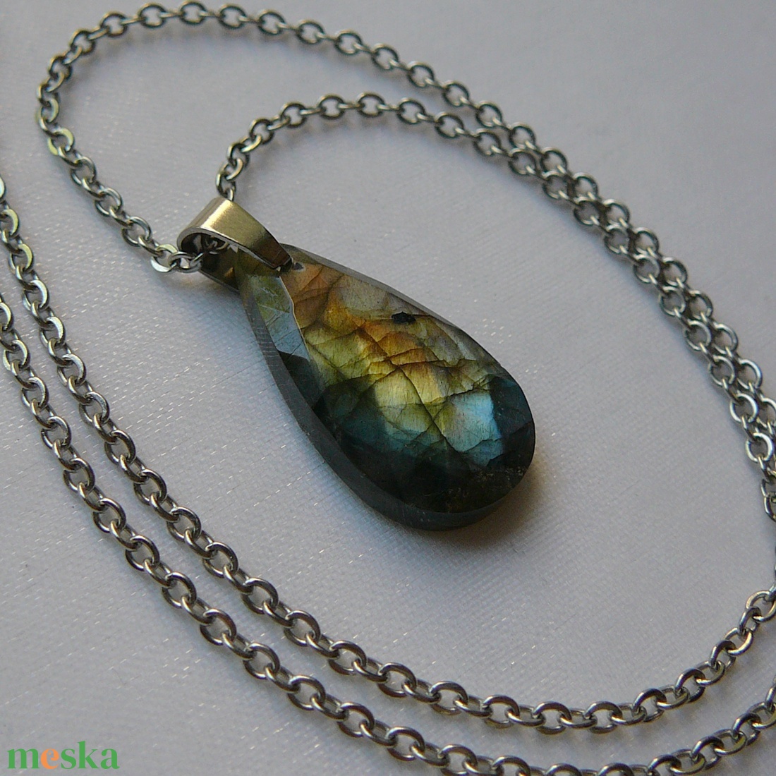 Labradorit medálos nyaklánc - ékszer - nyaklánc - medálos nyaklánc - Meska.hu