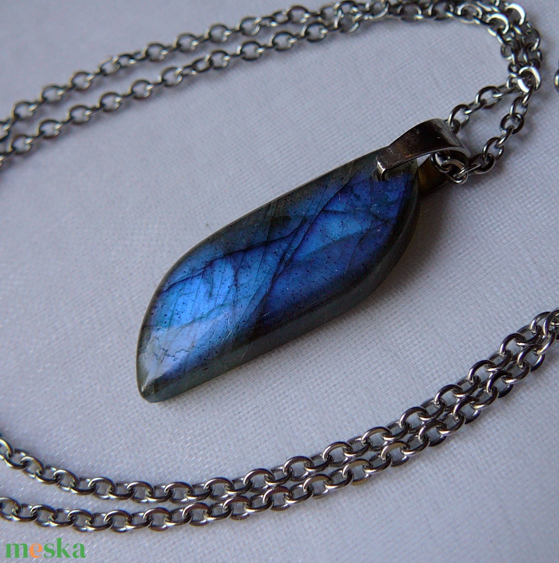 Labradorit medálos nyaklánc - ékszer - nyaklánc - medálos nyaklánc - Meska.hu