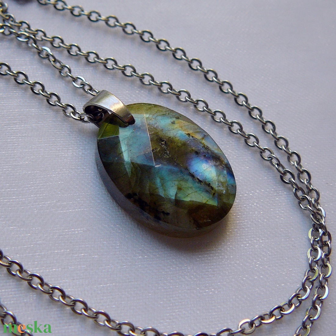 Labradorit medálos nyaklánc - ékszer - nyaklánc - medálos nyaklánc - Meska.hu