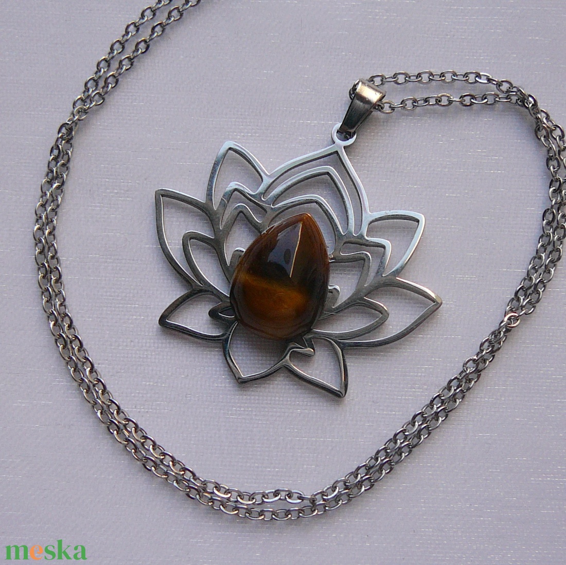 Tigrisszem lótusz medálos nyaklánc - ékszer - nyaklánc - medálos nyaklánc - Meska.hu