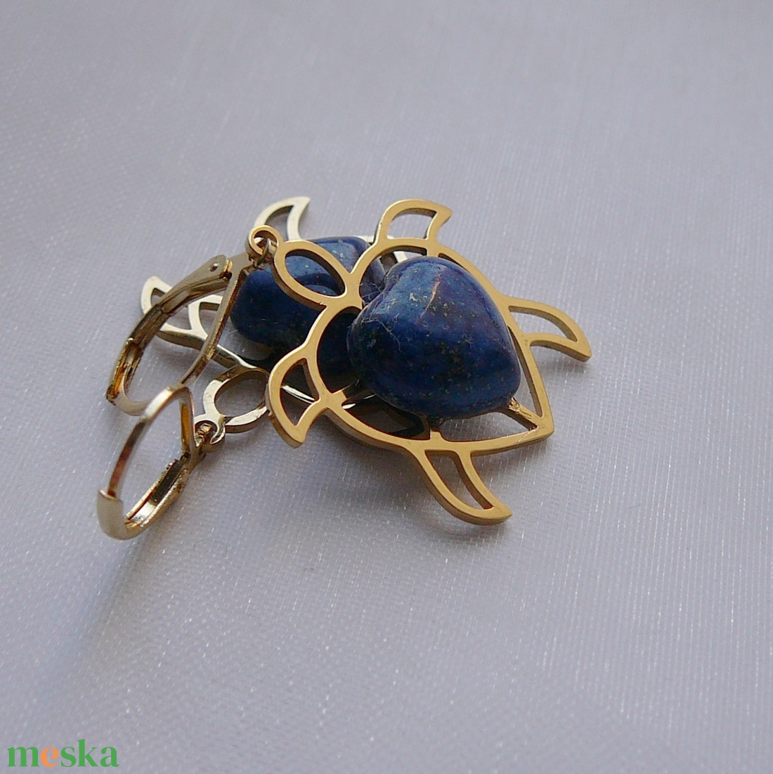 Lápisz lazuli teknős fülbevaló - ékszer - fülbevaló - lógó fülbevaló - Meska.hu