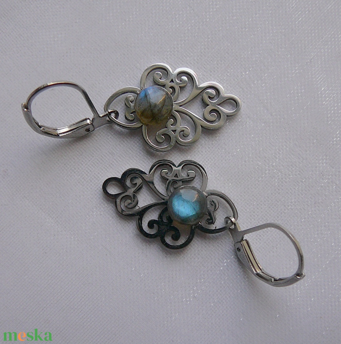 Labradorit fülbevaló - ékszer - fülbevaló - lógó fülbevaló - Meska.hu