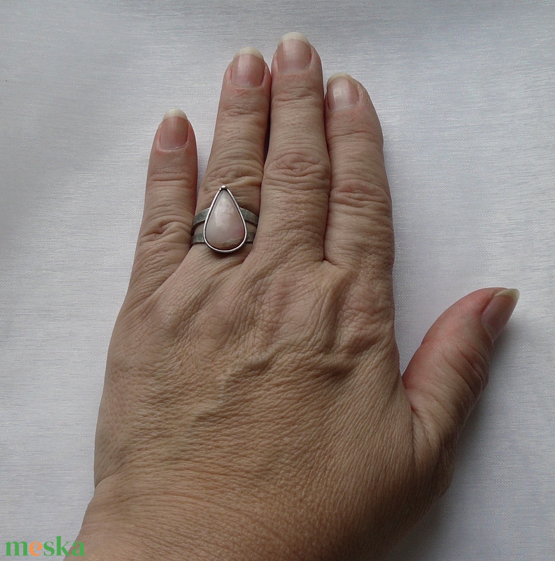 Rózsaszín opál gyűrű - ékszer - gyűrű - statement gyűrű - Meska.hu