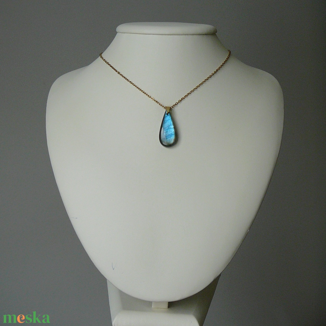 Labradorit medálos nyaklánc - ékszer - nyaklánc - medál - Meska.hu