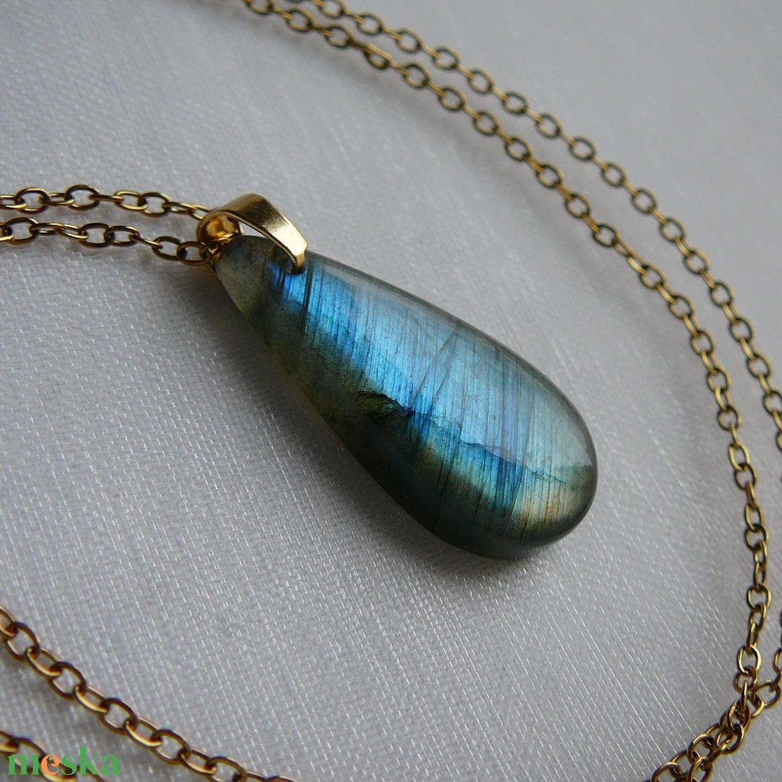 Labradorit medálos nyaklánc - ékszer - nyaklánc - medál - Meska.hu