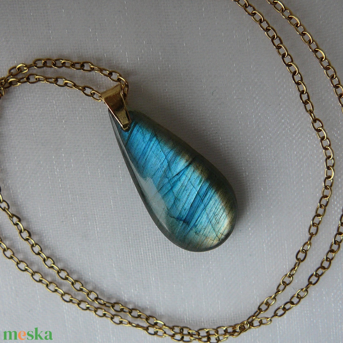 Labradorit medálos nyaklánc - ékszer - nyaklánc - medál - Meska.hu