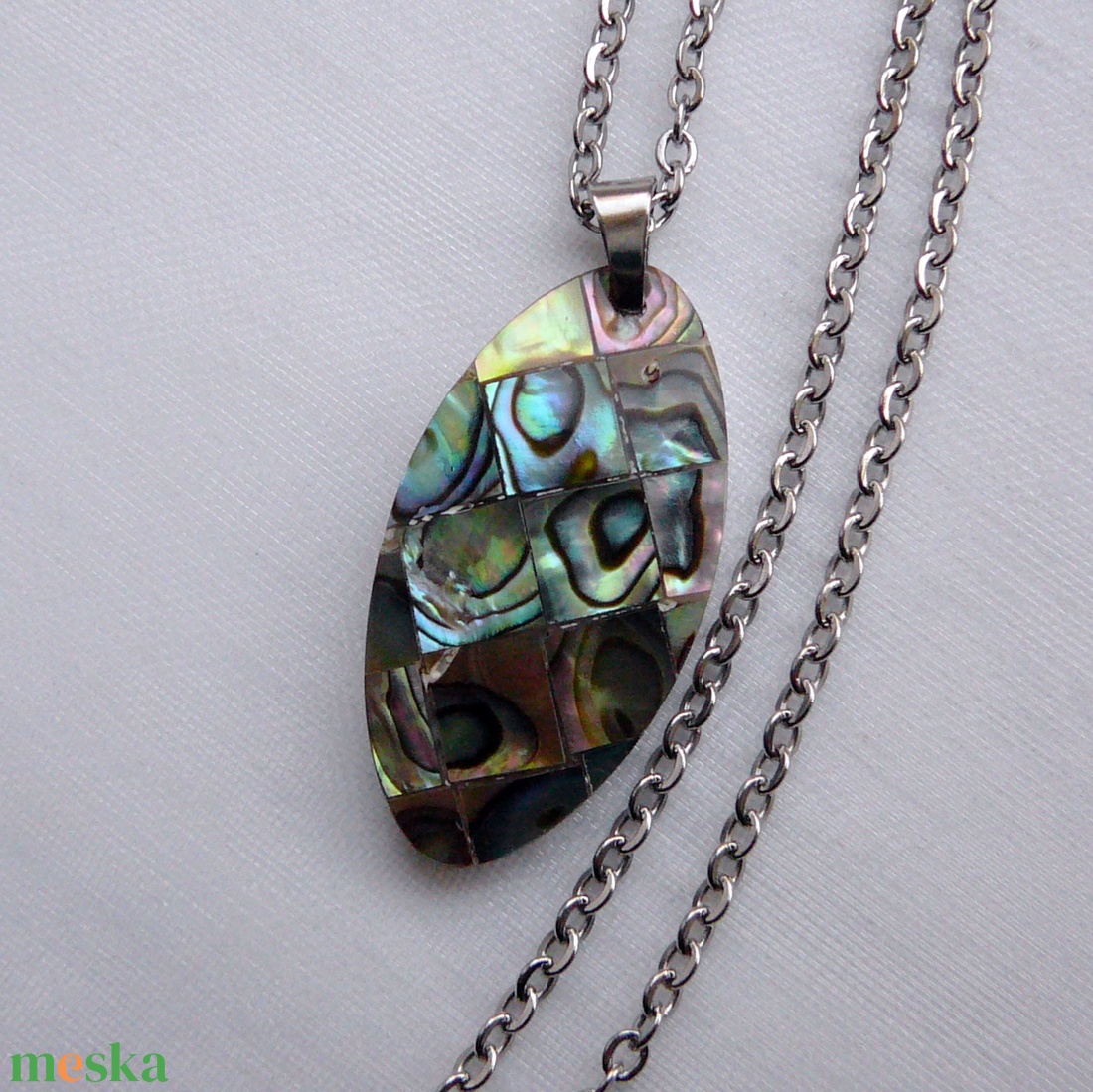 Pávakagyló medálos nyaklánc - ékszer - nyaklánc - medálos nyaklánc - Meska.hu