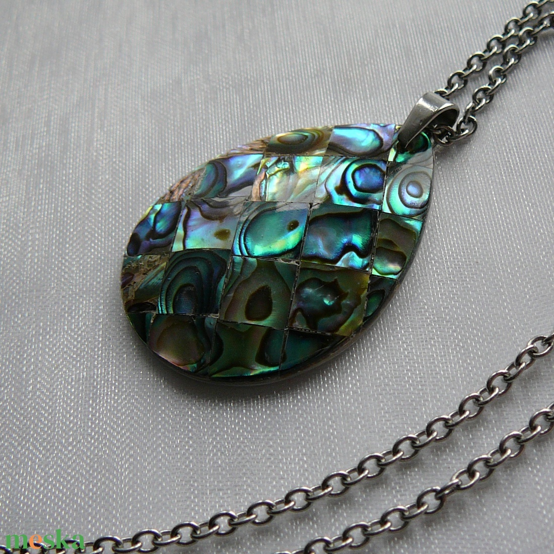 Pávakagyló medálos nyaklánc - ékszer - nyaklánc - medálos nyaklánc - Meska.hu