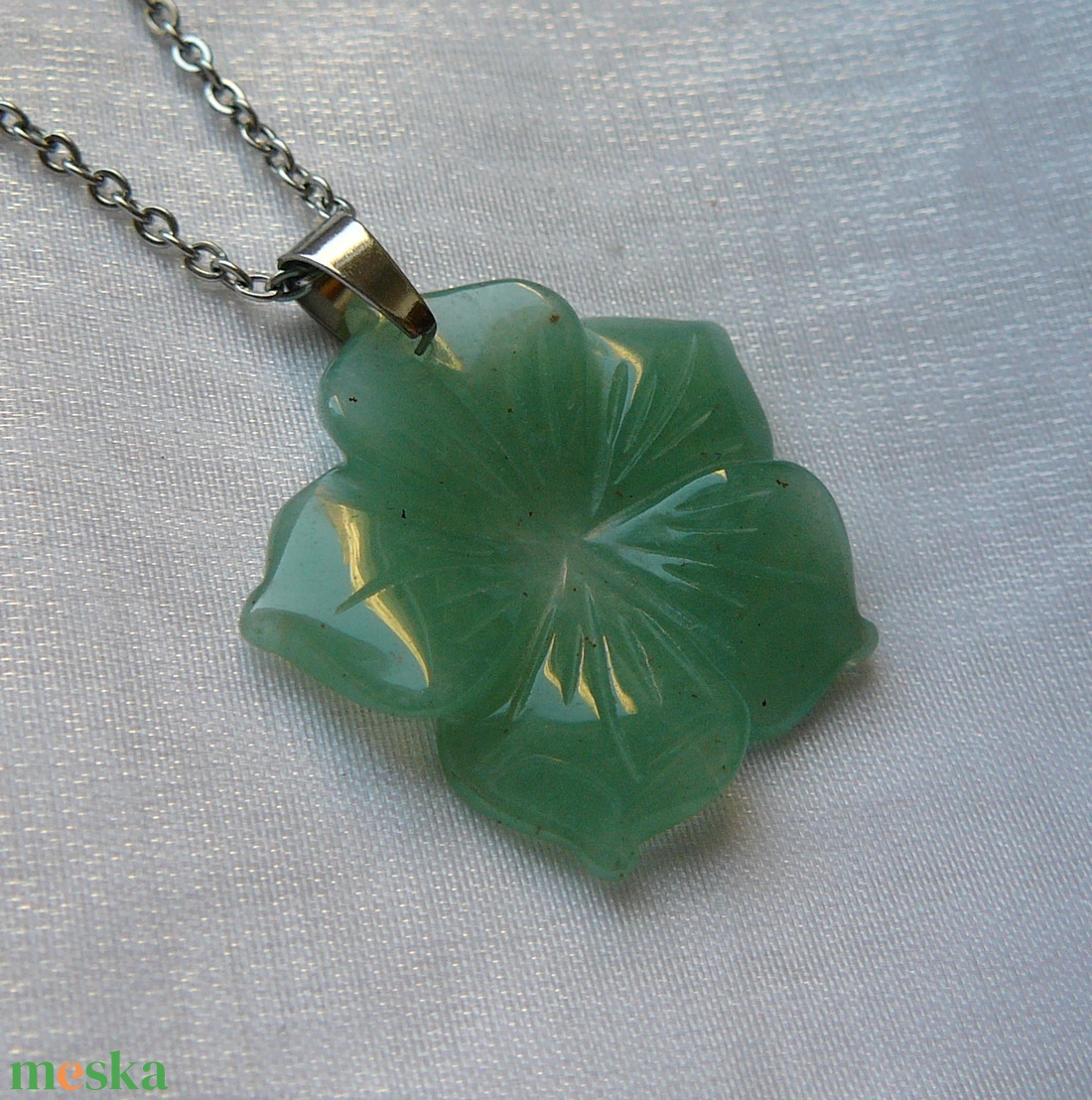 Aventurin virág medálos nyaklánc - ékszer - nyaklánc - medálos nyaklánc - Meska.hu
