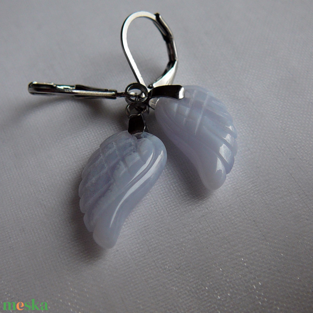 Kalcedon szárny fülbevaló - ékszer - fülbevaló - lógó fülbevaló - Meska.hu