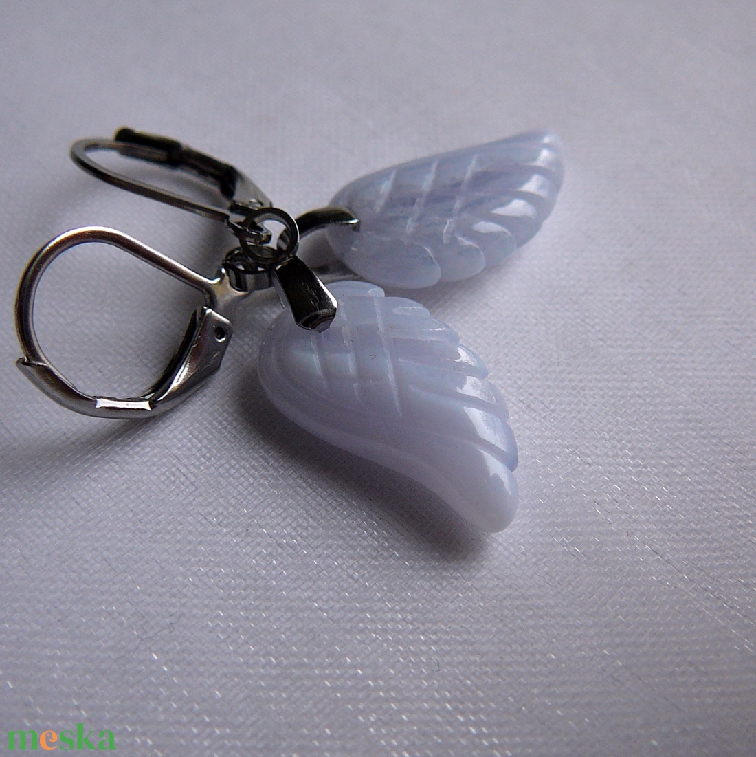 Kalcedon szárny fülbevaló - ékszer - fülbevaló - lógó fülbevaló - Meska.hu