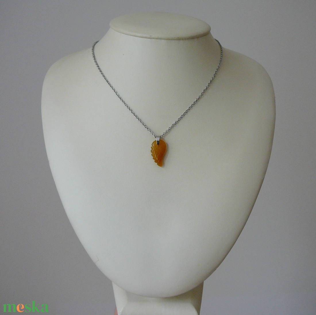 Kalcit szárny medálos nyaklánc - ékszer - nyaklánc - medálos nyaklánc - Meska.hu