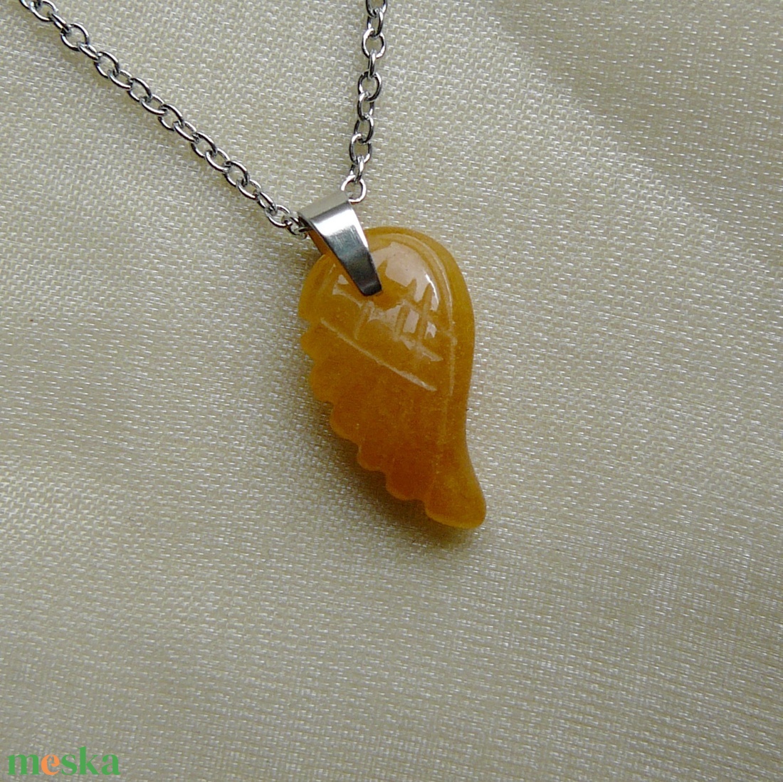 Kalcit szárny medálos nyaklánc - ékszer - nyaklánc - medálos nyaklánc - Meska.hu