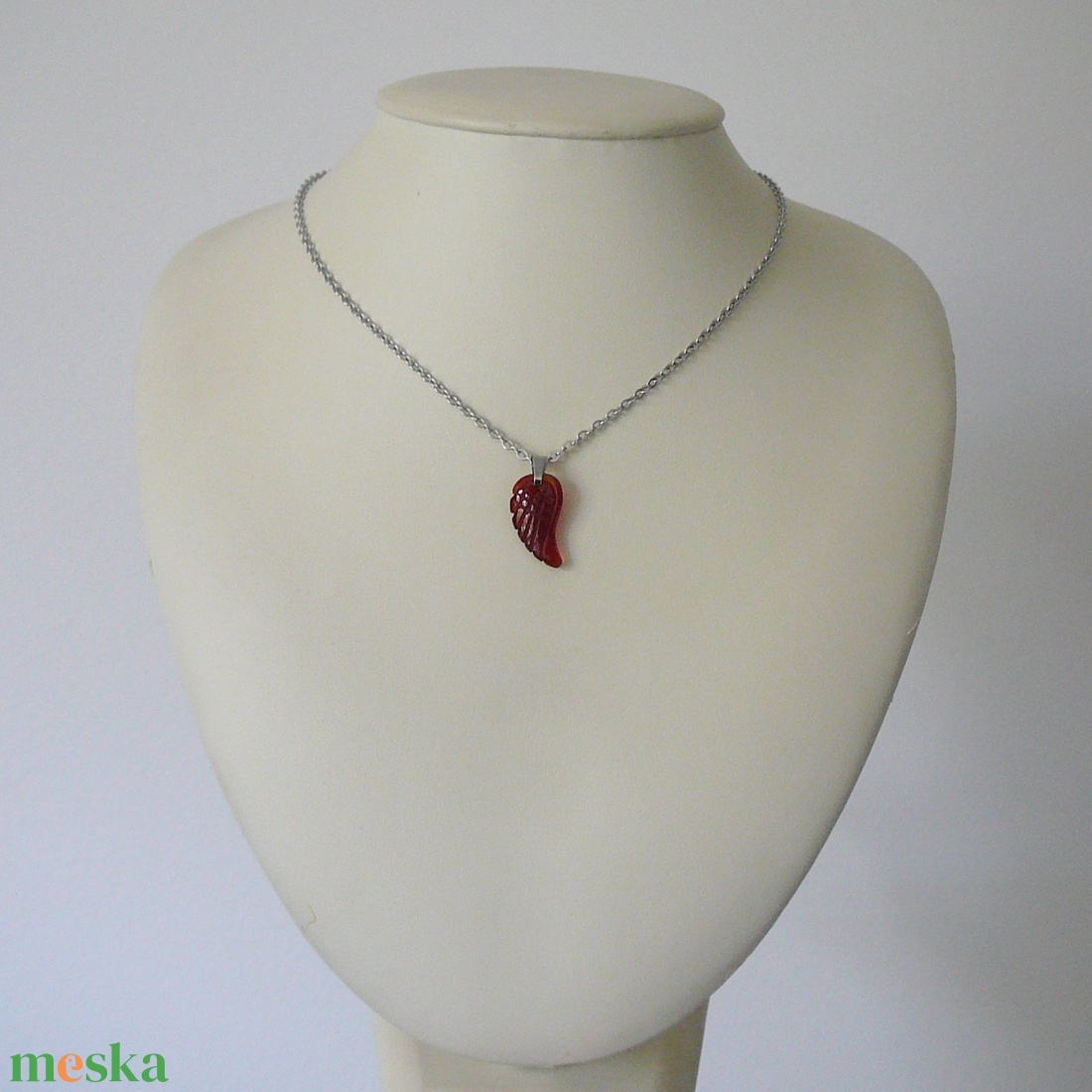 Karneol szárny medálos nyaklánc - ékszer - nyaklánc - medálos nyaklánc - Meska.hu