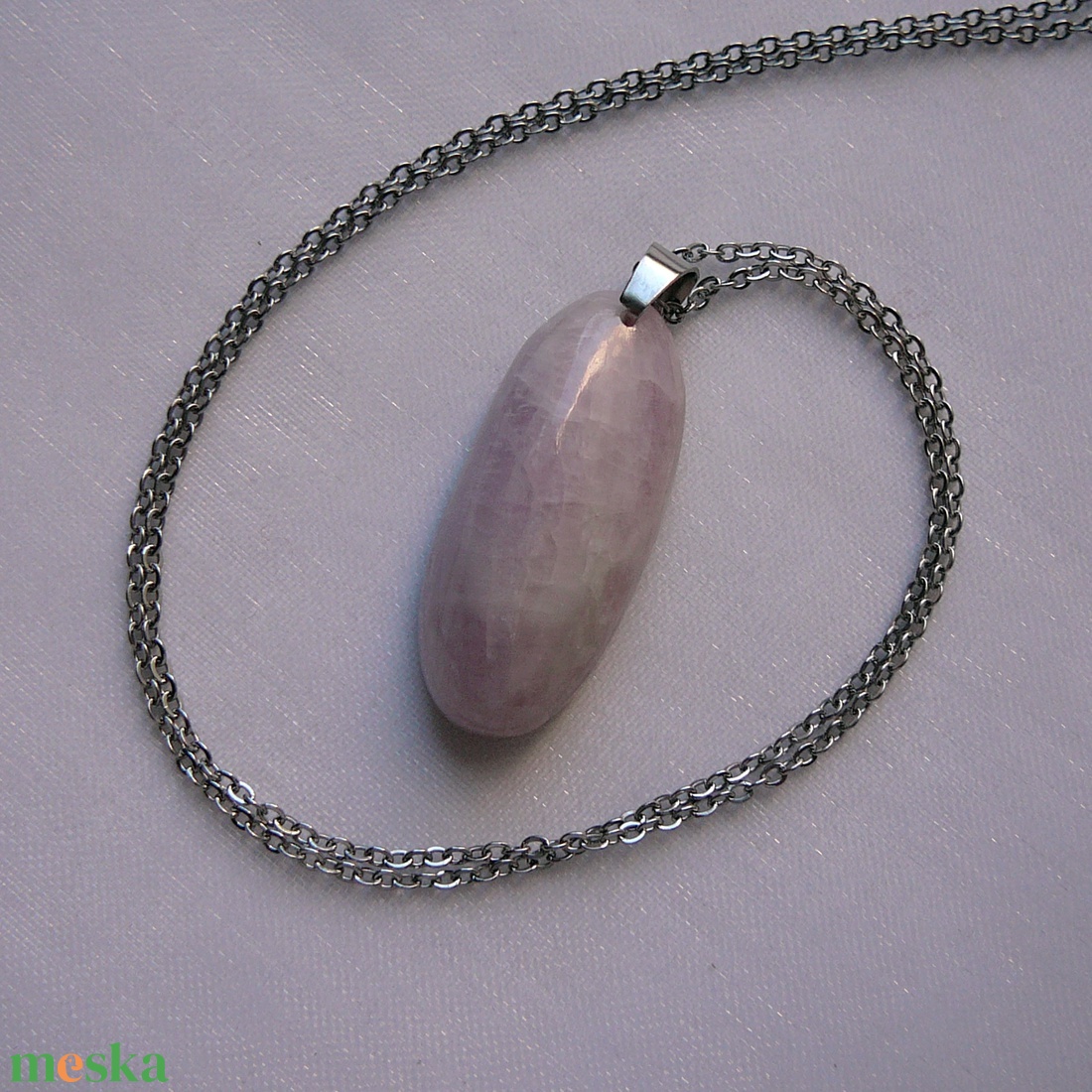 Kunzit medálos nyaklánc - ékszer - nyaklánc - medálos nyaklánc - Meska.hu