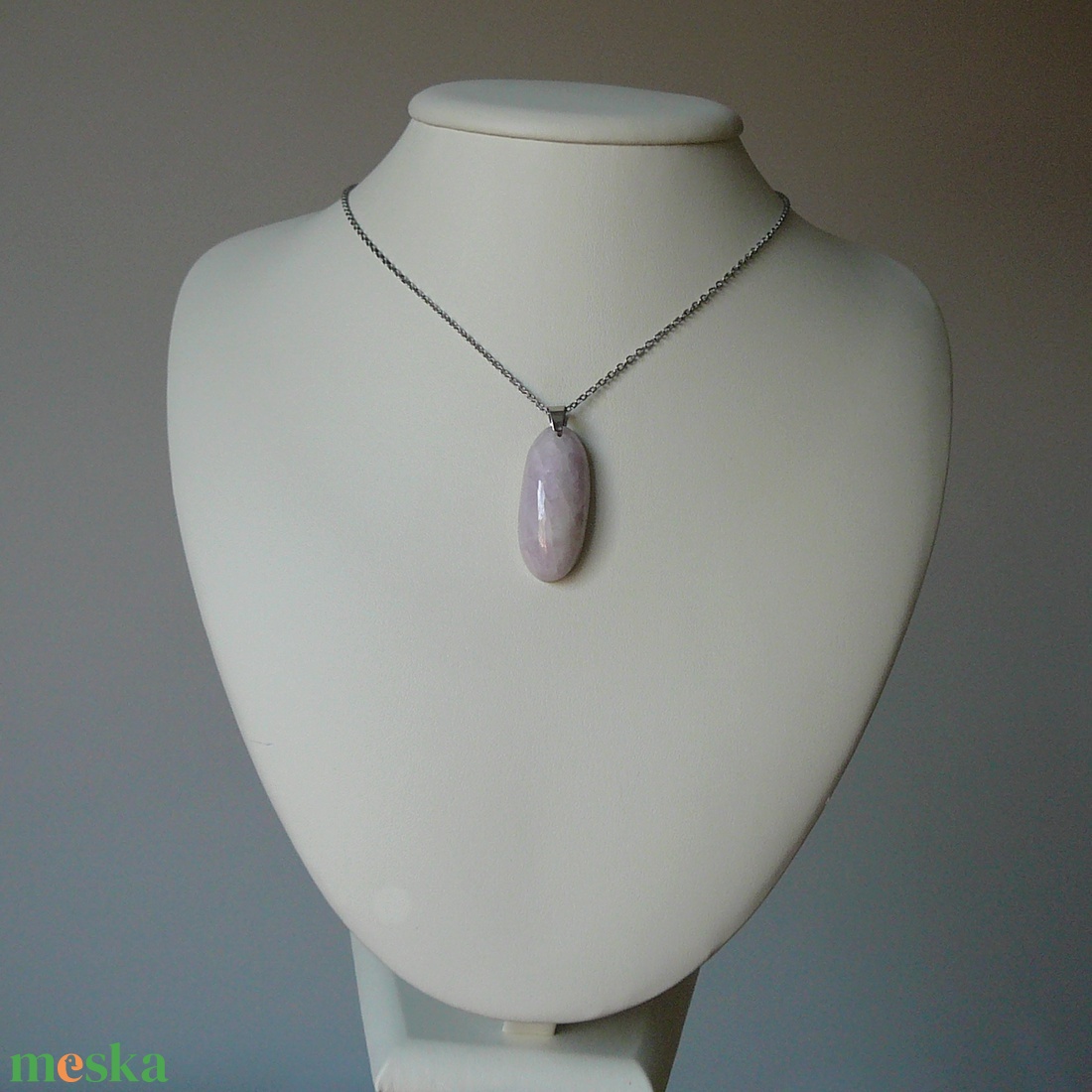 Kunzit medálos nyaklánc - ékszer - nyaklánc - medálos nyaklánc - Meska.hu