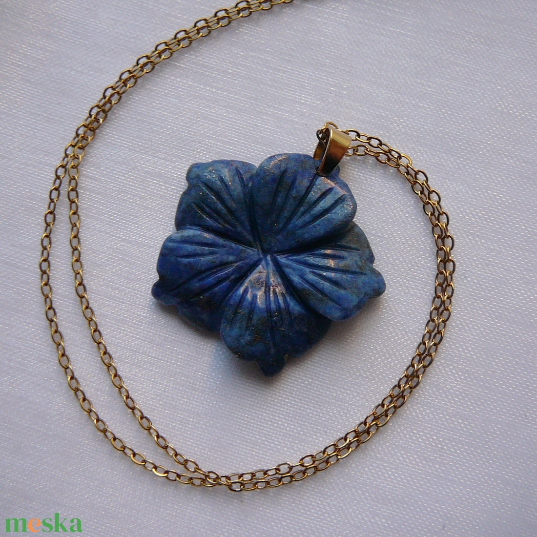 Lápisz lazuli virág medálos nyaklánc - ékszer - nyaklánc - medálos nyaklánc - Meska.hu