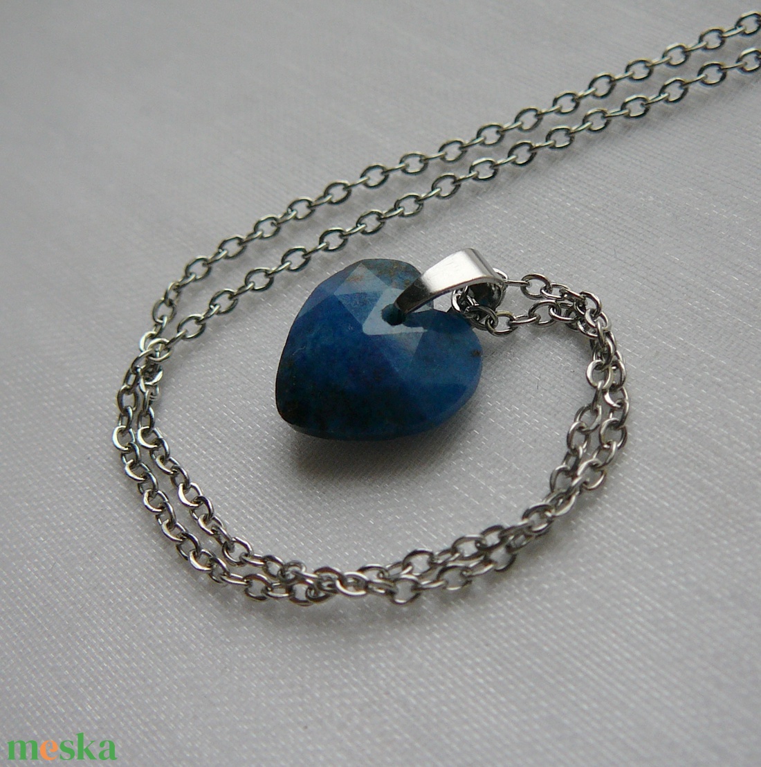Lápisz lazuli szív medálos nyaklánc - ékszer - nyaklánc - medálos nyaklánc - Meska.hu