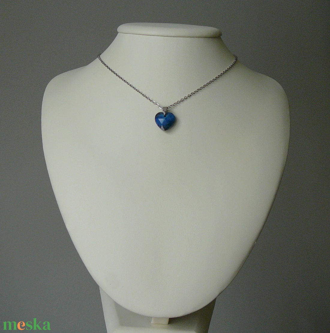 Lápisz lazuli szív medálos nyaklánc - ékszer - nyaklánc - medálos nyaklánc - Meska.hu