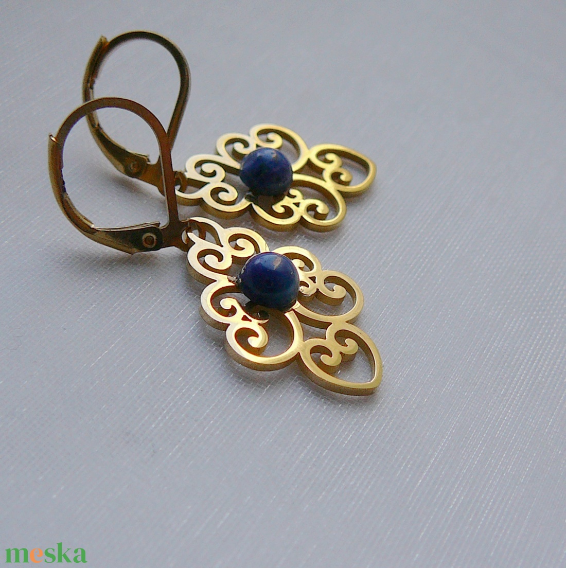 Filigrán lápisz lazuli fülbevaló - ékszer - fülbevaló - lógó fülbevaló - Meska.hu