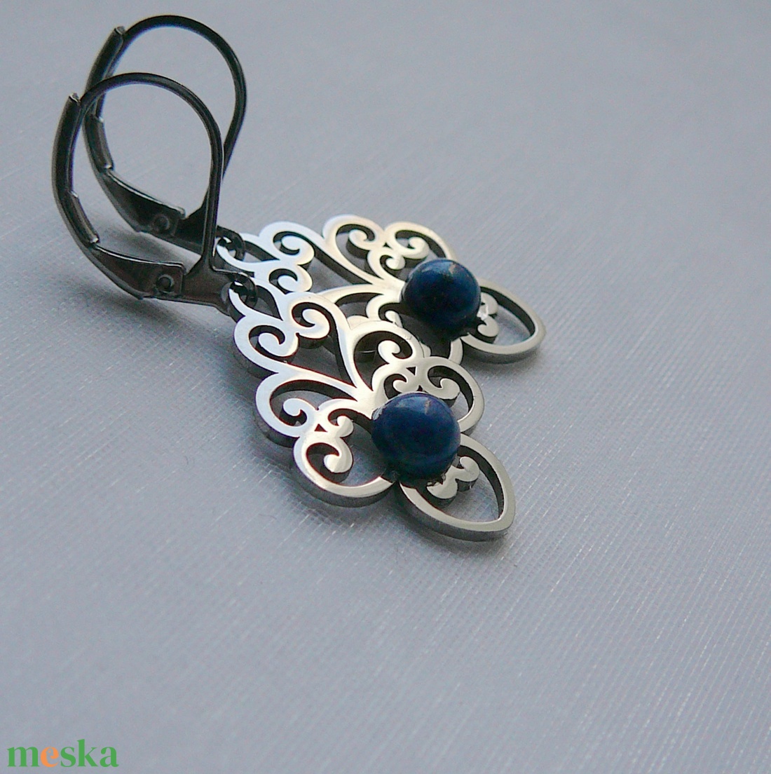 Filigrán lápisz lazuli fülbevaló - ékszer - fülbevaló - lógó fülbevaló - Meska.hu