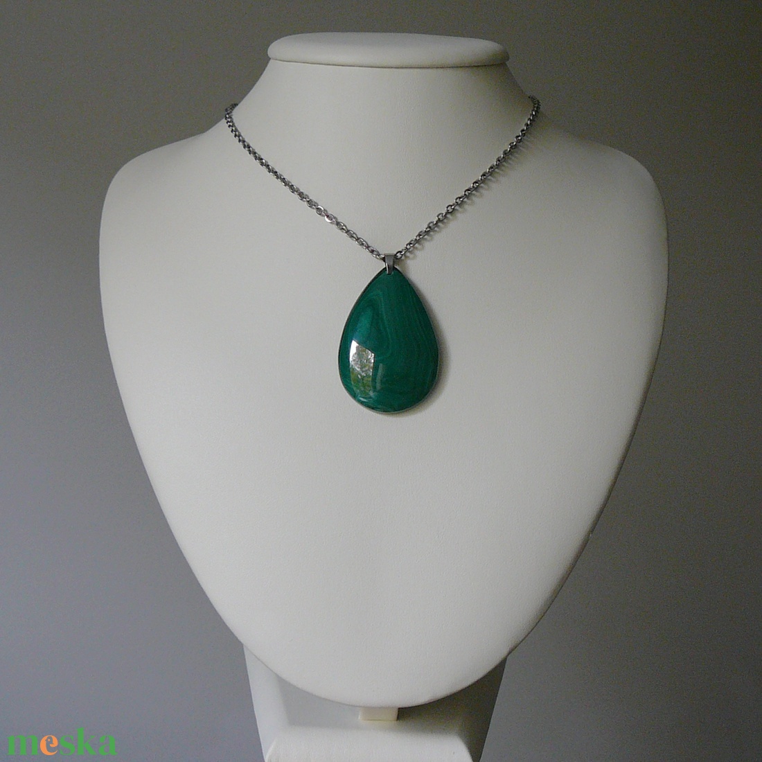 Malachit medálos nyaklánc - ékszer - nyaklánc - medálos nyaklánc - Meska.hu