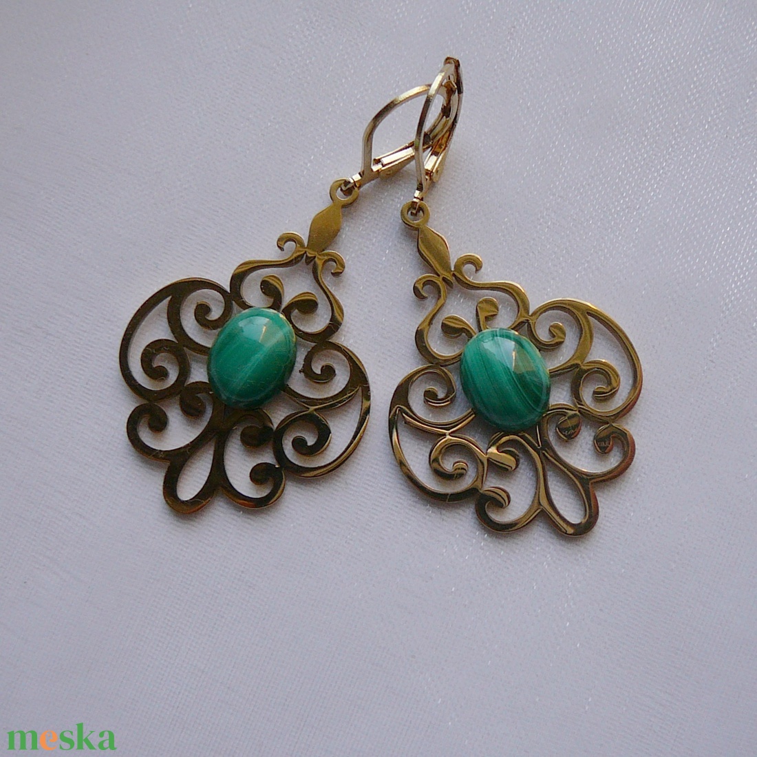 Filigrán malachit fülbevaló - ékszer - fülbevaló - lógó fülbevaló - Meska.hu